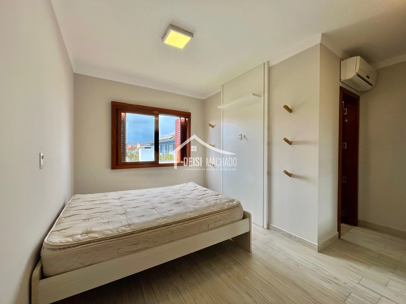 Sobrado amplo e completo em Capão Novo: 6ª foto da galeria de imagens do imóvel