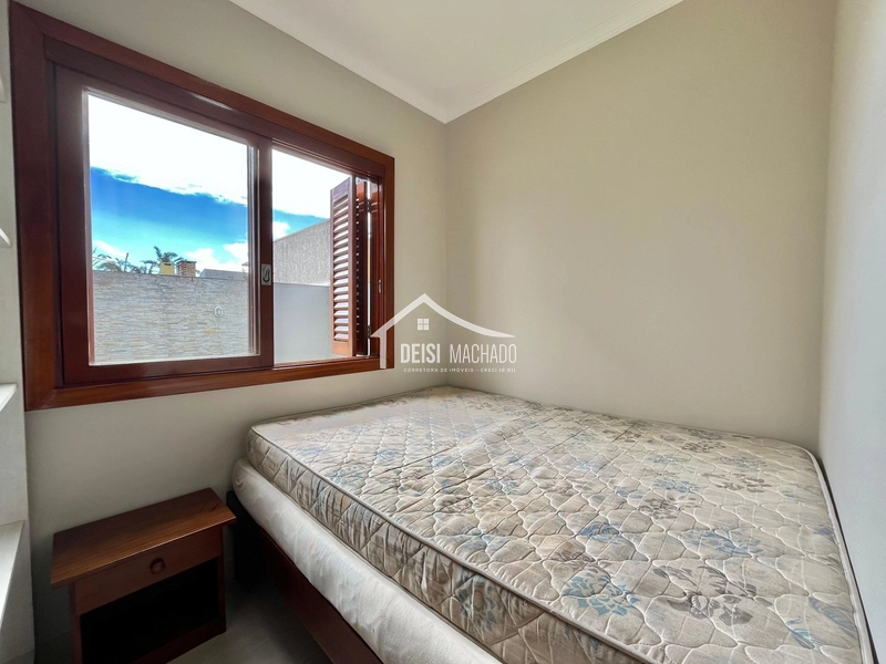 Sobrado amplo e completo em Capão Novo: 12ª foto da galeria de imagens do imóvel