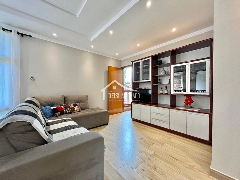 Sobrado amplo e completo em Capão Novo: 4ª foto da galeria de imagens do imóvel