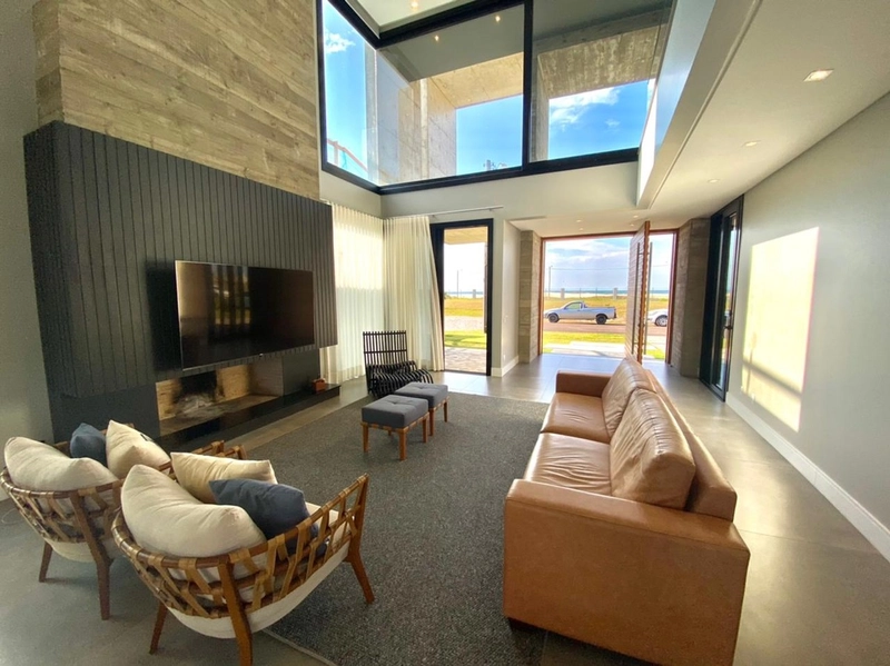 Sobrado beira-lago com vista sensacional para o mar: 5ª foto da galeria de imagens do imóvel