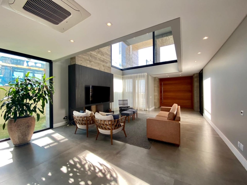 Sobrado beira-lago com vista sensacional para o mar: 3ª foto da galeria de imagens do imóvel