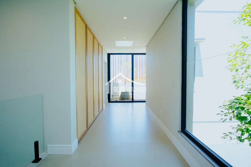 Casa beira lago em condomínio de luxo: 23ª foto da galeria de imagens do imóvel