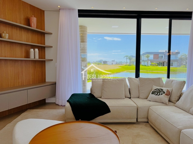 Casa beira lago em condomínio de luxo: 6ª foto da galeria de imagens do imóvel
