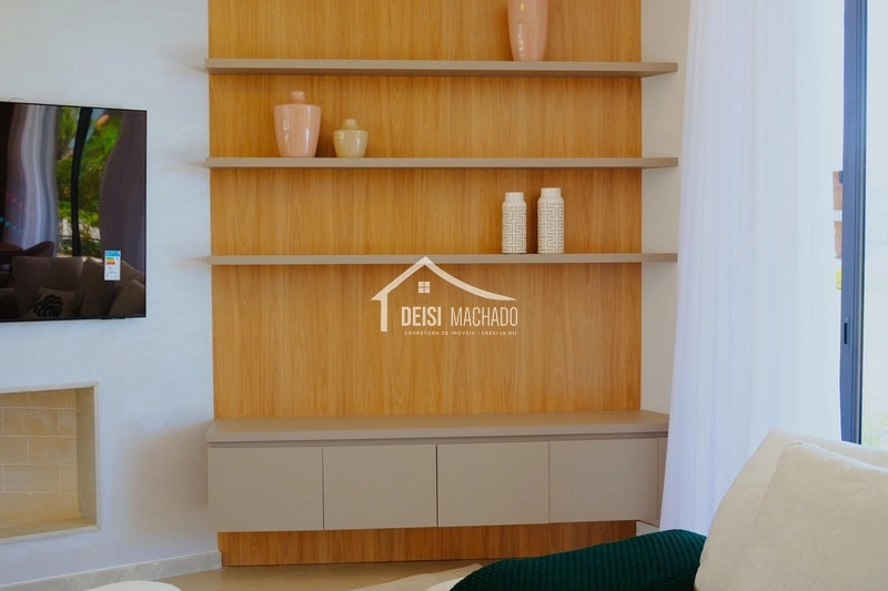 Casa beira lago em condomínio de luxo: 7ª foto da galeria de imagens do imóvel