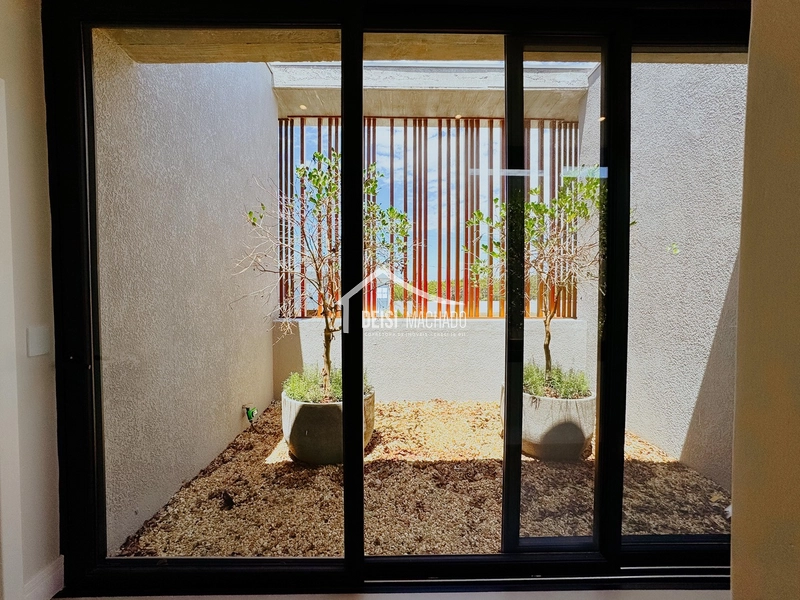 Casa beira lago em condomínio de luxo: 18ª foto da galeria de imagens do imóvel