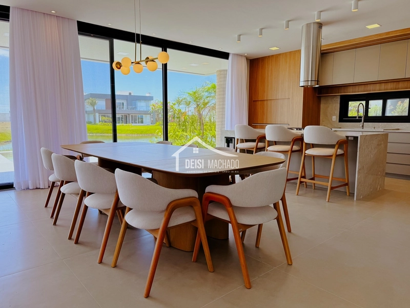 Casa beira lago em condomínio de luxo: 10ª foto da galeria de imagens do imóvel