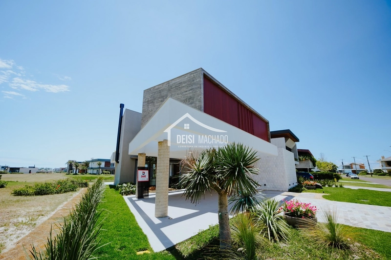 Casa beira lago em condomínio de luxo: 4ª foto da galeria de imagens do imóvel