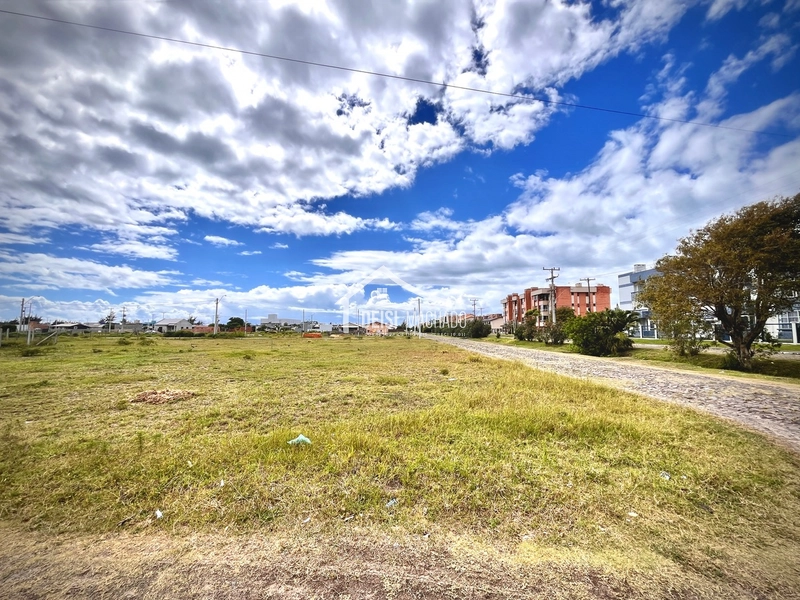 TERRENO ESQUINA A VENDA EM CAPÃO NOVO - POSTO 05: 1ª foto da galeria de imagens do imóvel