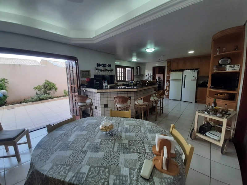 Belíssima casa em ótima região na praia CAPÃO NOVO: 33ª foto da galeria de imagens do imóvel