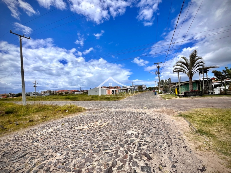 Terreno a venda na praia Capão Novo: 3ª foto da galeria de imagens do imóvel