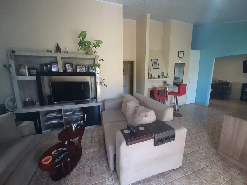 CASA EM ÓTIMA LOCALIZAÇÃO NA PRAIA DE CAPÃO NOVO: 7ª foto da galeria de imagens do imóvel