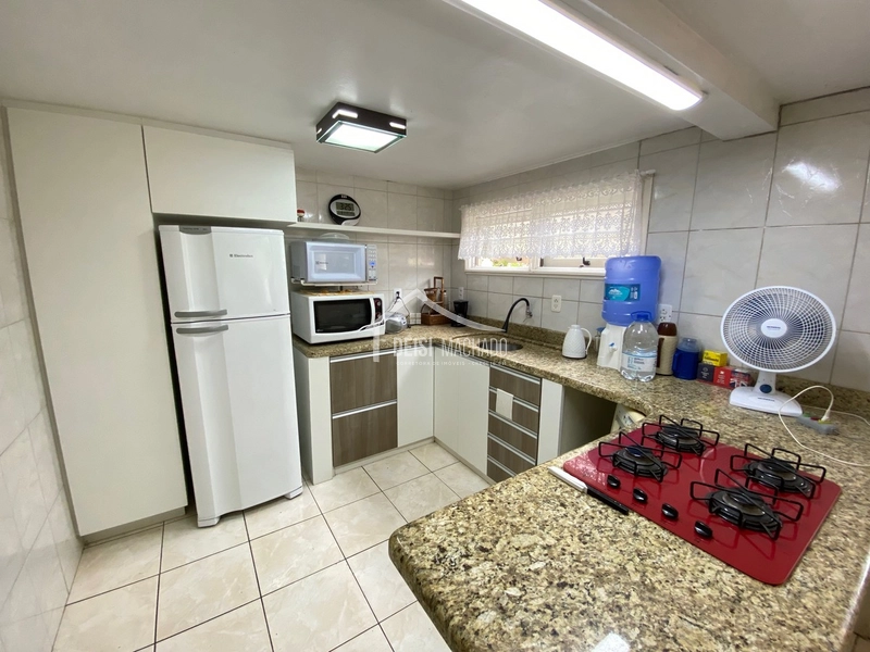 LINDO SOBRADO À SUA ESPERA EM CAPÃO NOVO!: 6ª foto da galeria de imagens do imóvel