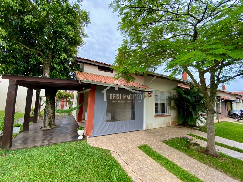 LINDO SOBRADO À SUA ESPERA EM CAPÃO NOVO!