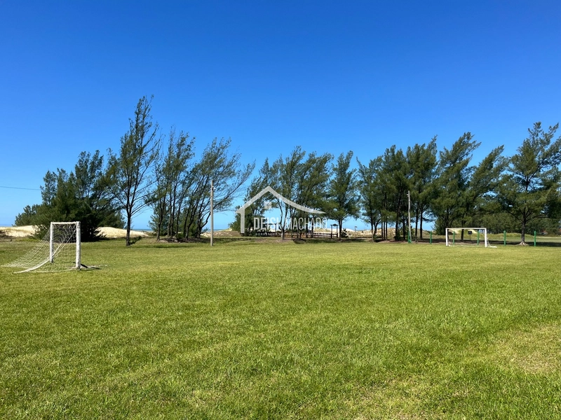 Terreno de esquina com parcelamento direto em Capão Novo Village: 42ª foto da galeria de imagens do imóvel