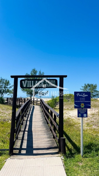 Terreno de esquina com parcelamento direto em Capão Novo Village