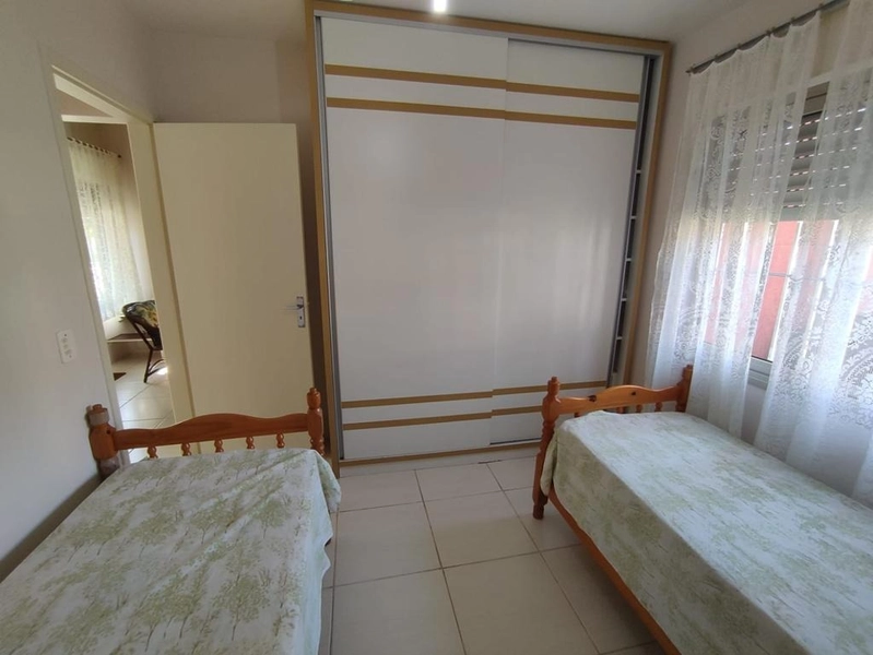 Vivenda (casa) em condomínio com piscina: 9ª foto da galeria de imagens do imóvel