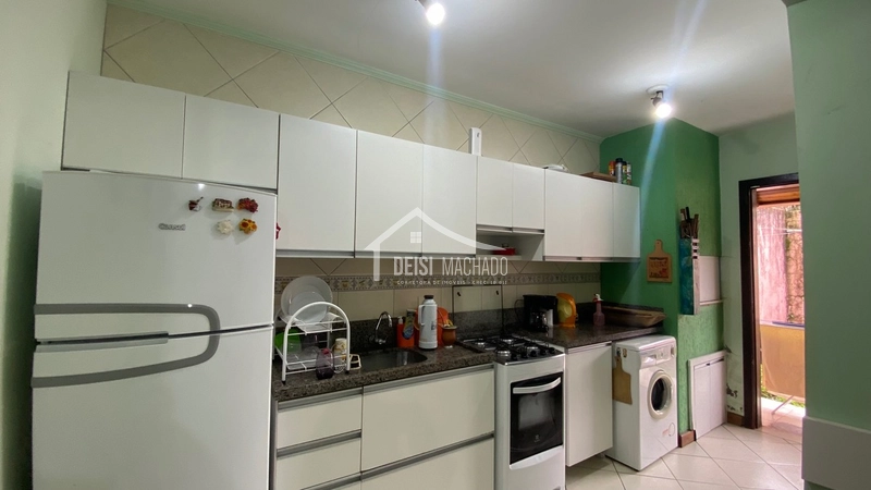 Sobrado geminada em ótima localização: 6ª foto da galeria de imagens do imóvel