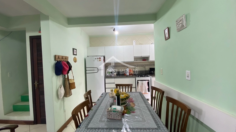 Sobrado geminada em ótima localização: 5ª foto da galeria de imagens do imóvel