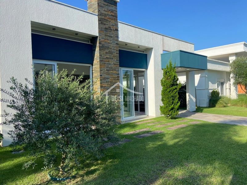 Maravilhosa casa térrea a venda no condomínio Costa Serena