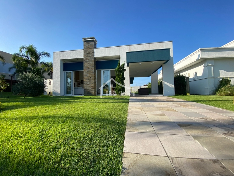 Maravilhosa casa térrea a venda no condomínio Costa Serena: 3ª foto da galeria de imagens do imóvel