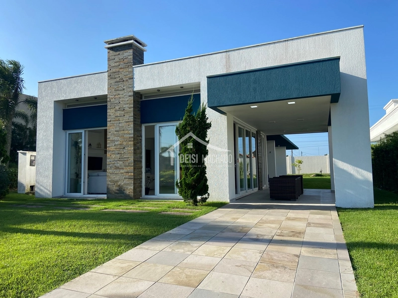 Maravilhosa casa térrea a venda no condomínio Costa Serena: 2ª foto da galeria de imagens do imóvel