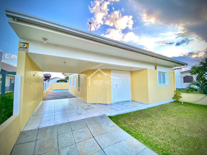 Casa a venda na praia Arroio Teixeira: 2ª foto da galeria de imagens do imóvel