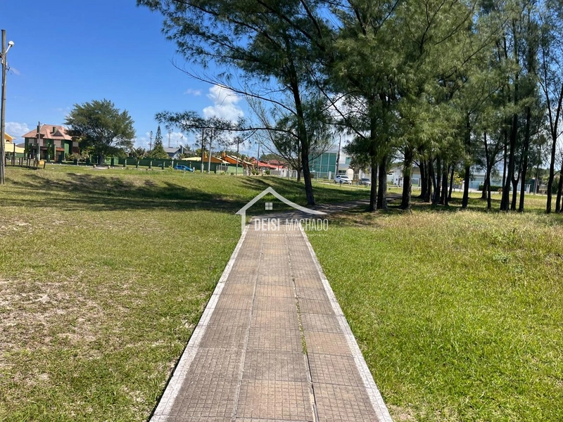 Casa geminada a venda em Capão Novo Village: 9ª foto da galeria de imagens do imóvel