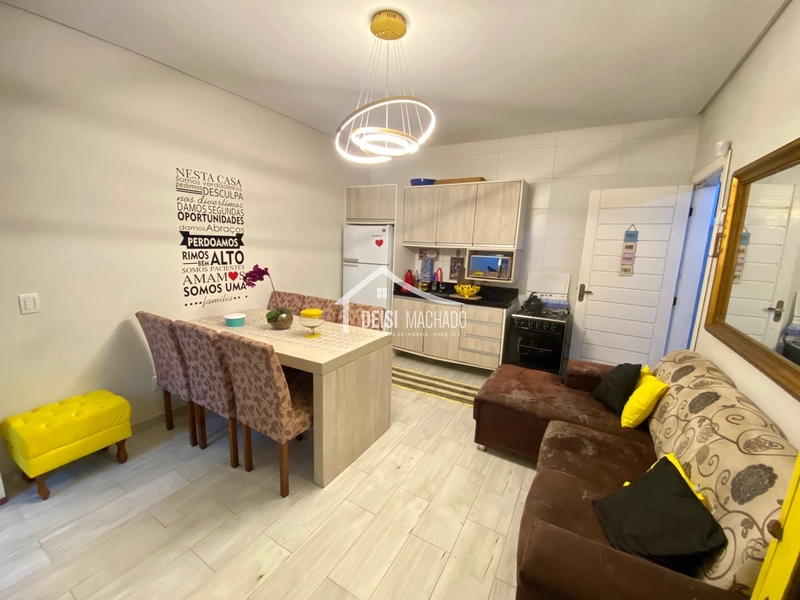 Casa geminada a venda em Capão Novo Village