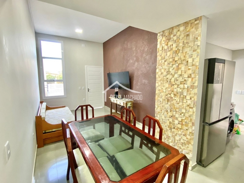 Linda casa geminada com piscina,  em capão Novo: 9ª foto da galeria de imagens do imóvel