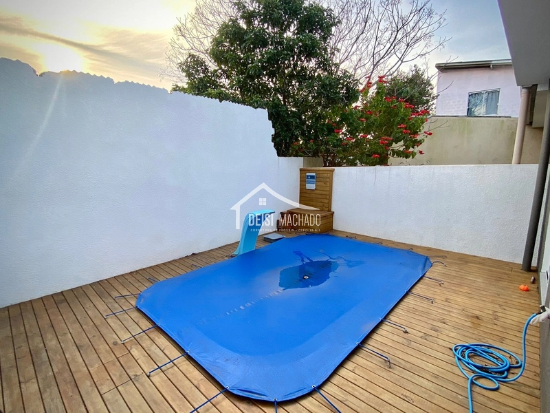 Linda casa geminada com piscina,  em capão Novo: 15ª foto da galeria de imagens do imóvel