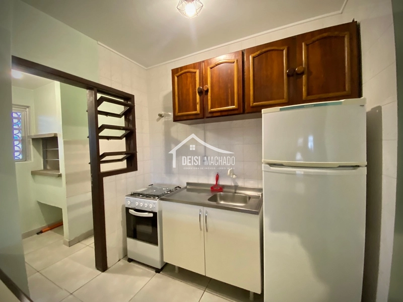 LINDO APARTAMENTO DE 1 DORMITÓRIO EM CAPÃO NOVO !: 5ª foto da galeria de imagens do imóvel