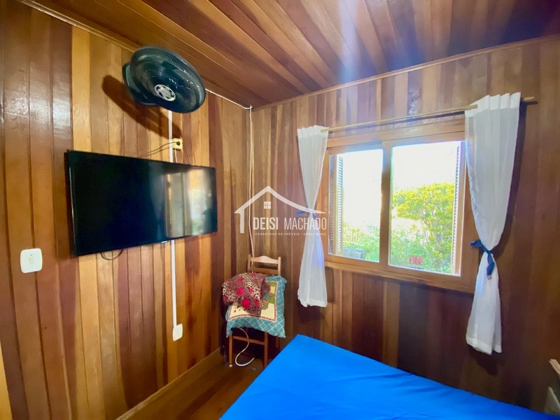 Casa mista de esquina em região de moradores no Posto 04.: 30ª foto da galeria de imagens do imóvel