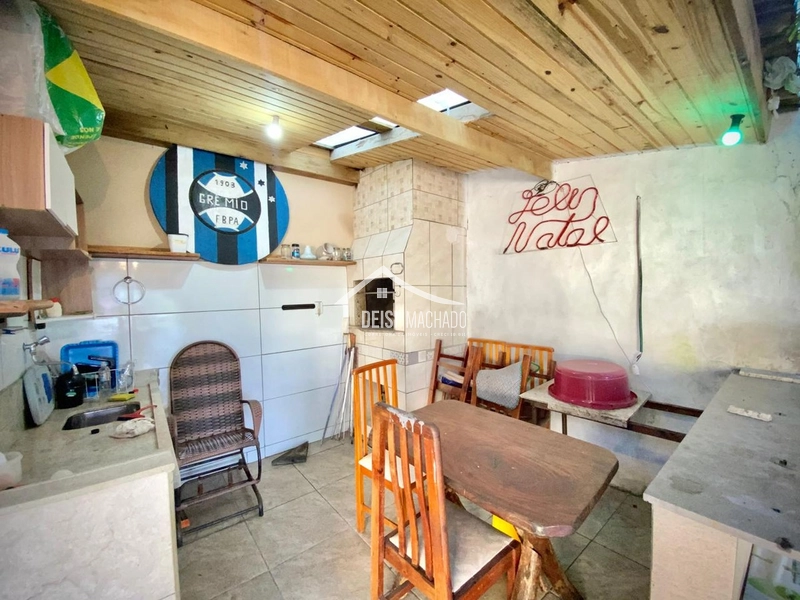 Casa mista de esquina em região de moradores no Posto 04.: 12ª foto da galeria de imagens do imóvel