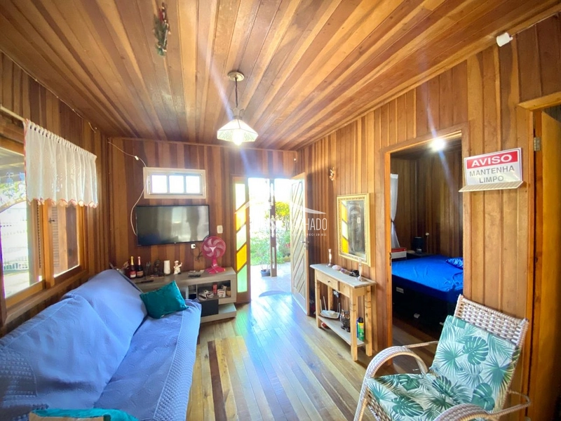 Casa mista de esquina em região de moradores no Posto 04.: 28ª foto da galeria de imagens do imóvel