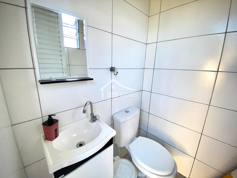 Casa mista de esquina em região de moradores no Posto 04.: 10ª foto da galeria de imagens do imóvel