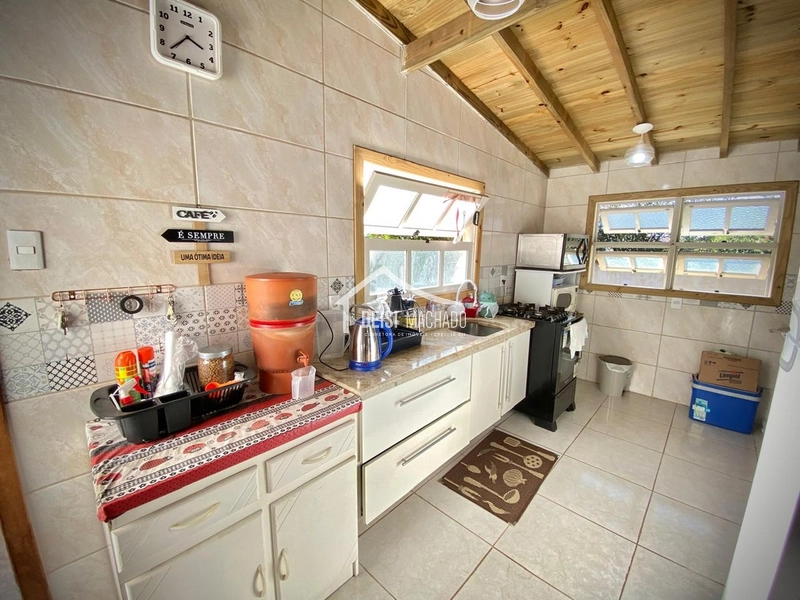 Casa mista de esquina em região de moradores no Posto 04.: 17ª foto da galeria de imagens do imóvel