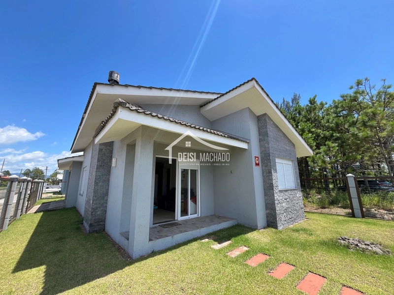 Casa a venda em Capão Novo Village: 1ª foto da galeria de imagens do imóvel