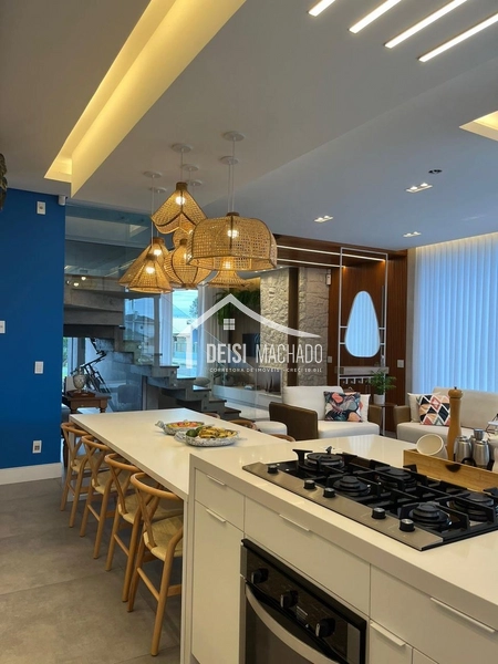 Casa à venda em Capão Novo Village com piscina aquecida e energia so: 3ª foto da galeria de imagens do imóvel