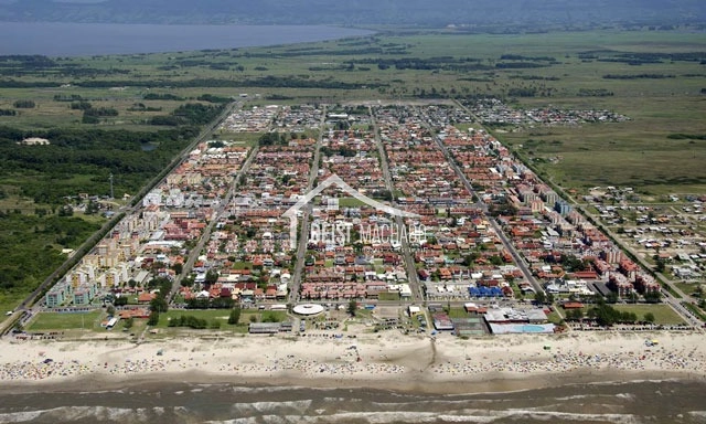 Terreno a venda na praia Capão Novo pertinho do mar: 1ª foto da galeria de imagens do imóvel