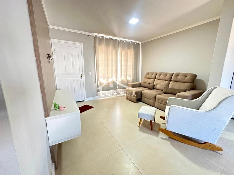 LINDA CASA DE DOIS DORMITÓRIOS EM REGIÃO DE MORADORES EM CAPÃO NOVO: 2ª foto da galeria de imagens do imóvel