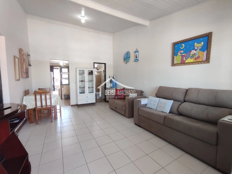 APARTAMENTO COM ÓTIMA LOCALIZAÇÃO