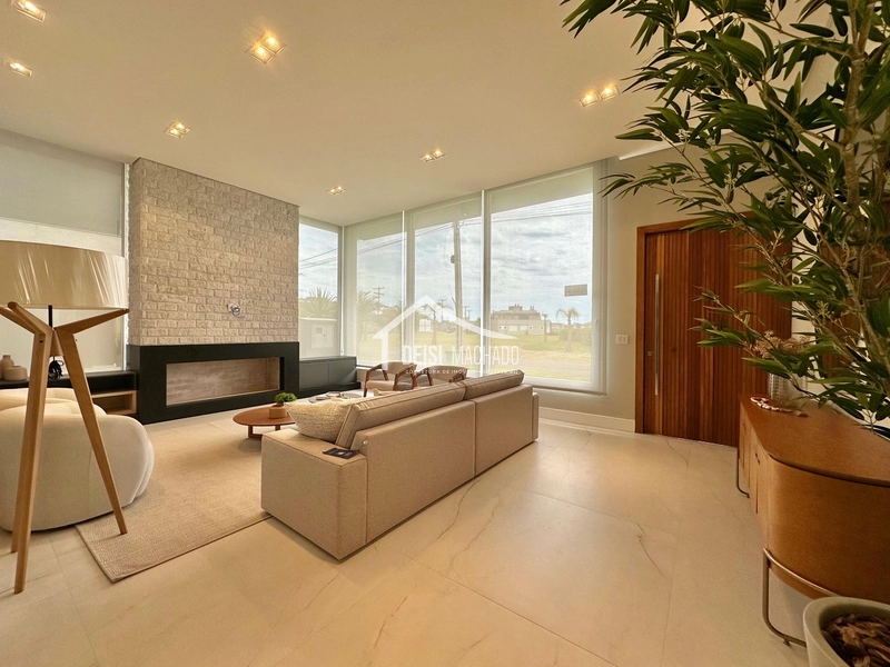 Casa térrea a venda no condomínio beira mar Costa Serena