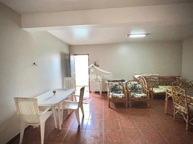 Casa térrea de esquina a 1 quadra do mar na praia Capão Novo - RS.: 19ª foto da galeria de imagens do imóvel