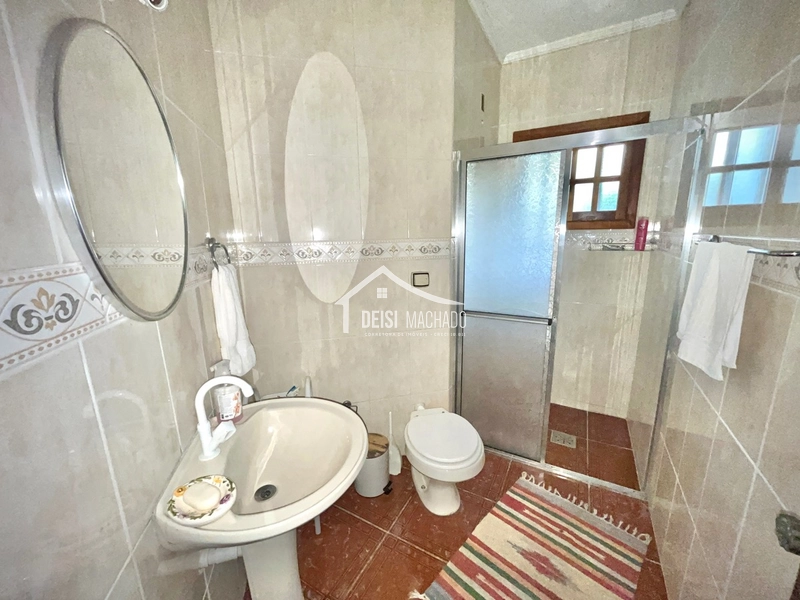 Casa térrea de esquina a 1 quadra do mar na praia Capão Novo - RS.: 24ª foto da galeria de imagens do imóvel