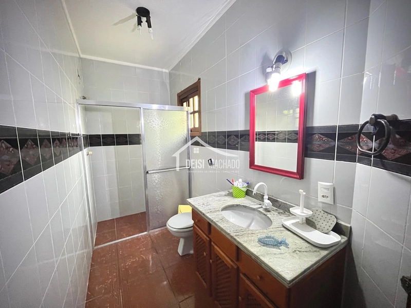 Casa térrea de esquina a 1 quadra do mar na praia Capão Novo - RS.: 31ª foto da galeria de imagens do imóvel