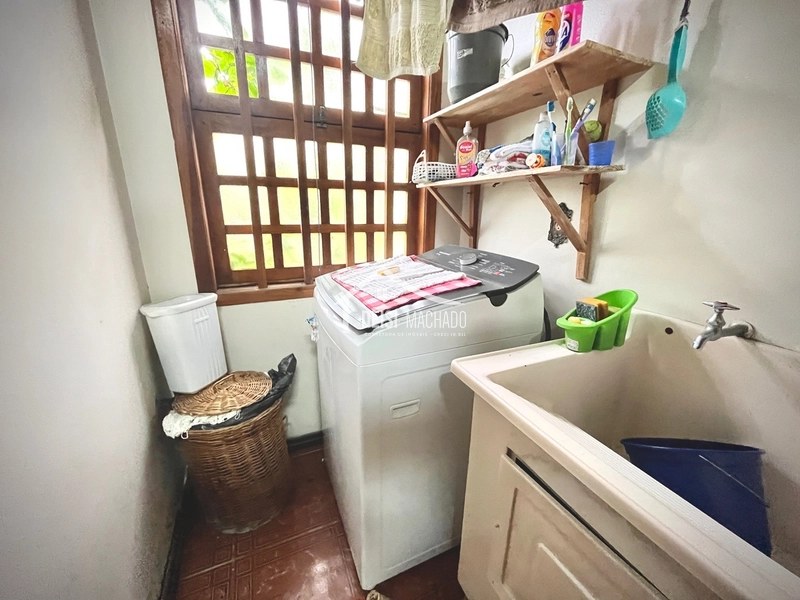 Casa térrea de esquina a 1 quadra do mar na praia Capão Novo - RS.: 17ª foto da galeria de imagens do imóvel