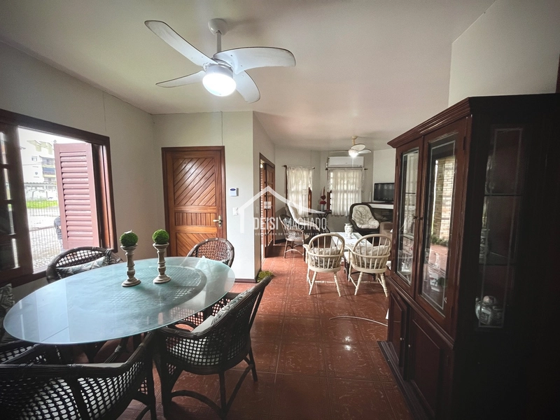 Casa térrea de esquina a 1 quadra do mar na praia Capão Novo - RS.: 10ª foto da galeria de imagens do imóvel