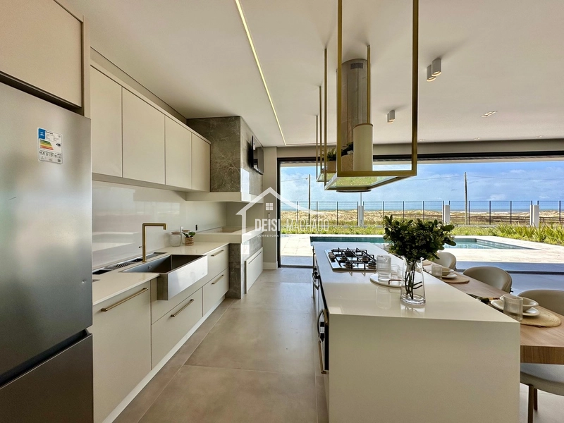 Casa em condomínio de luxo a beira mar com vista para o mar da sacada!: 7ª foto da galeria de imagens do imóvel