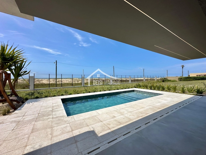 Casa em condomínio de luxo a beira mar com vista para o mar da sacada!: 18ª foto da galeria de imagens do imóvel