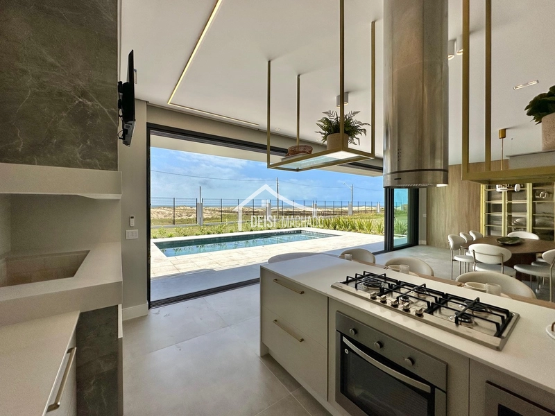 Casa em condomínio de luxo a beira mar com vista para o mar da sacada!: 8ª foto da galeria de imagens do imóvel